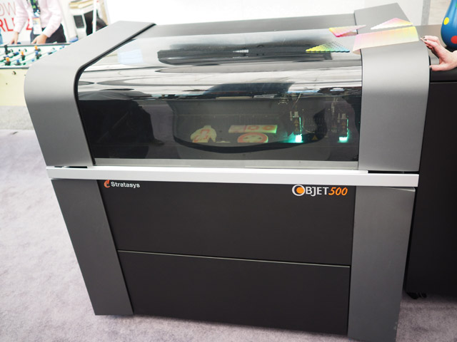 Tiskárna Objet500 Connex3. jak byla vidět na SolidWorks Worldu 2014 Objet500 SWW-1407