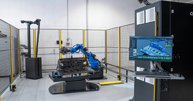 3D skener řady M na robotických buňkách poskytuje vyspělé řešení přizpůsobené specifickým požadavkům a výzvám každého zákazníka, které podporuje výrobce v jejich snaze o 100% kontrolu a dodávky bez vad (zdroj: Creaform) PR-CUBE-R M Series-4-2547