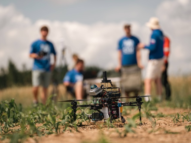 Do projektu se zapojili i studenti FEL ČVUT magisterského a doktorského studia. Detektor stožárů v datech z Lidaru vznikl během krátké studentské stáže. (zdroj: ČVUT) Studenti FEL CVUT-2545