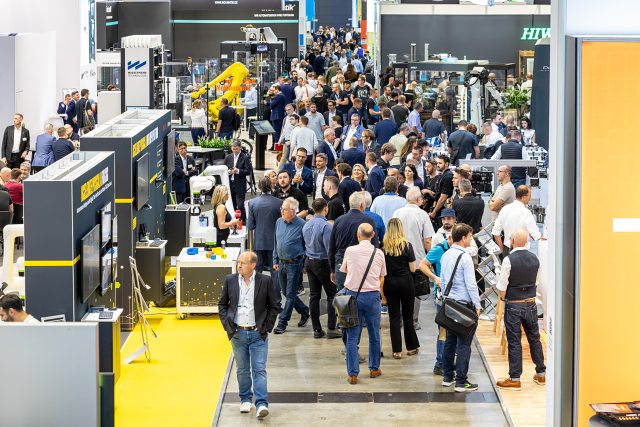 Plné výstavní haly a rušný provoz na AMB 2026 | Foto: Frank Eppler / Messe Stuttgart amb 26 a fa8937-2639